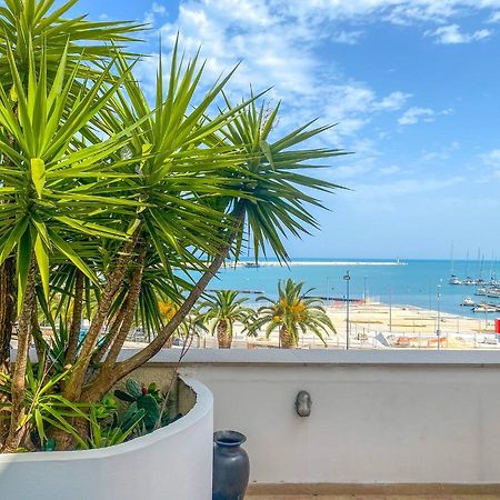 Terrazza Diomede- Manfredi Homes & Villas مانفريدونيا المظهر الخارجي الصورة