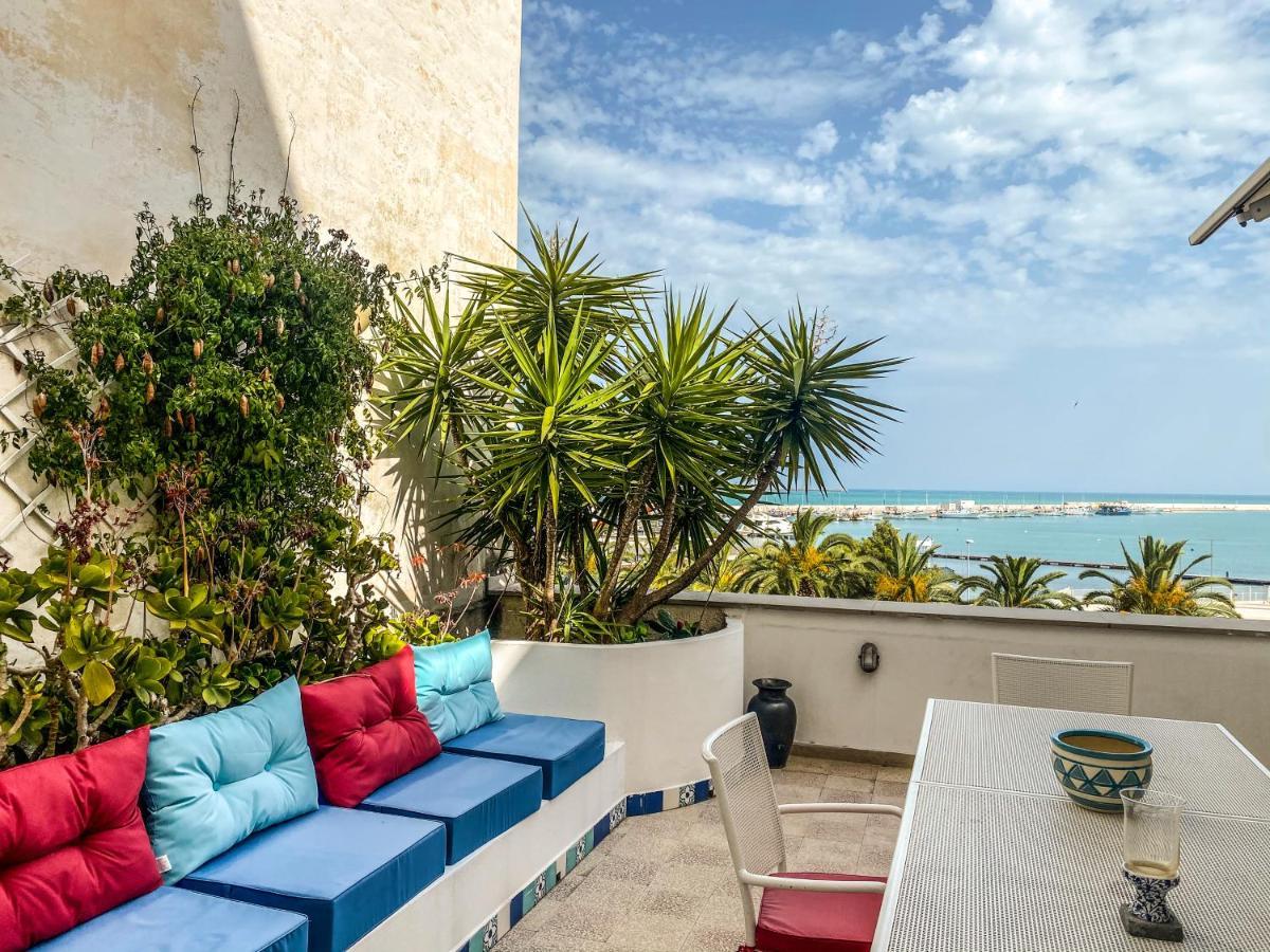 Terrazza Diomede- Manfredi Homes & Villas مانفريدونيا المظهر الخارجي الصورة