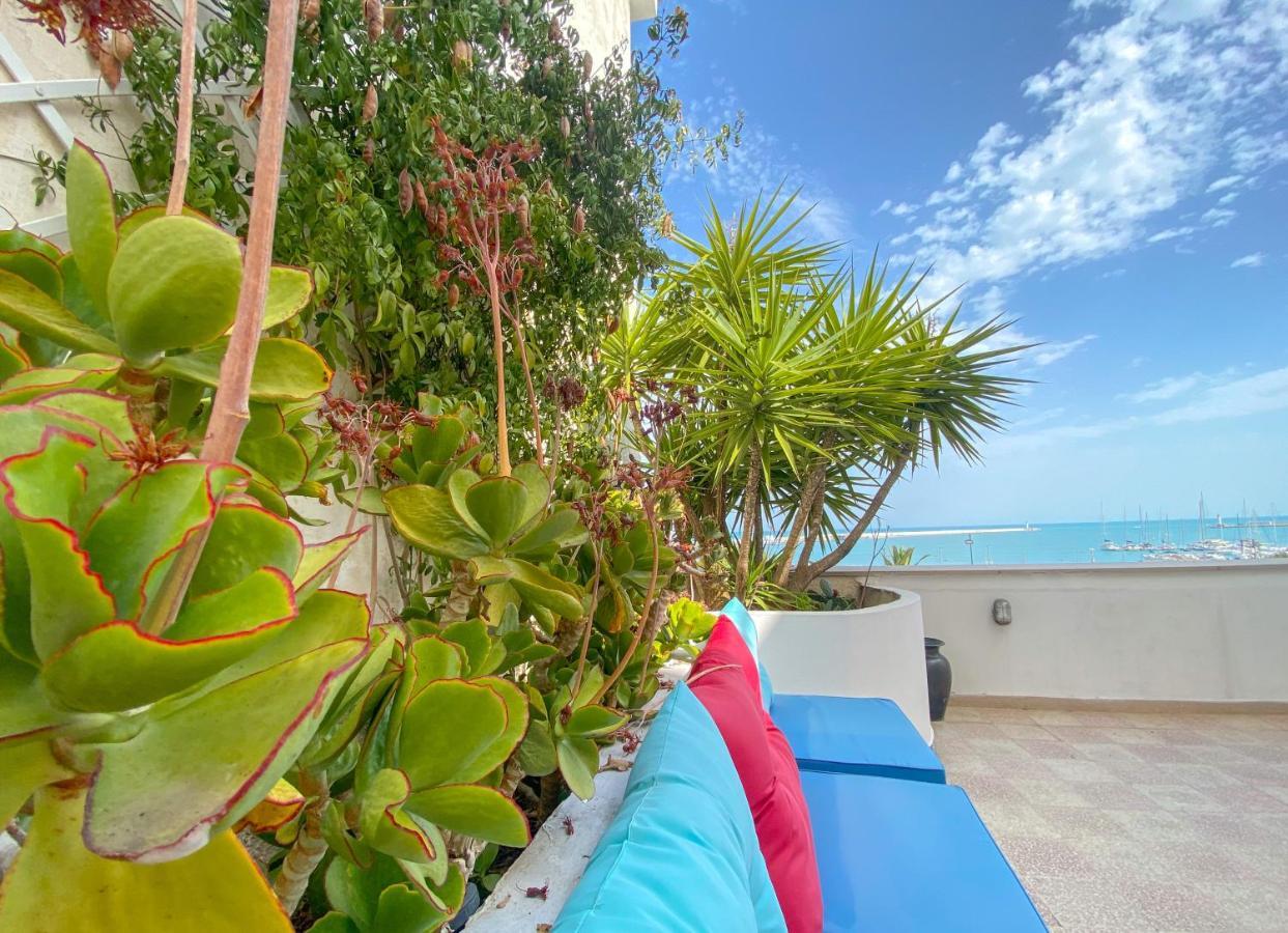 Terrazza Diomede- Manfredi Homes & Villas مانفريدونيا المظهر الخارجي الصورة